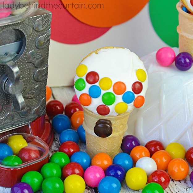 List 100+ Pictures Ice Cream Cone With Gumball At The Bottom Updated 09