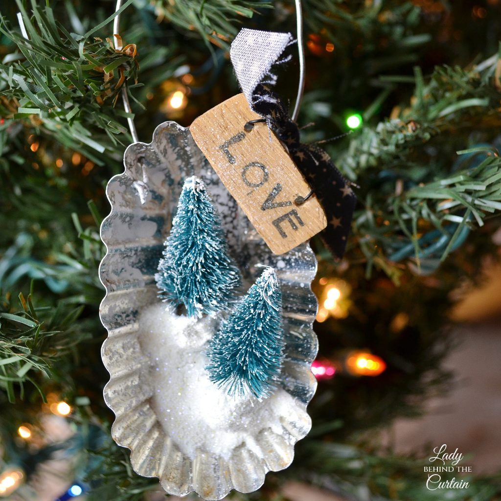 How to Make Christmas Tree Ornaments from Old Tart Tins