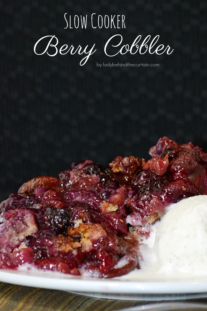 Slow Cooker Berry Cobbler