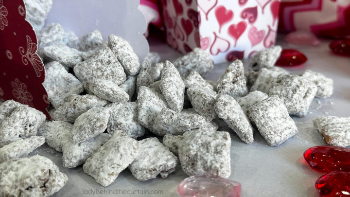 Three-Musketeers-Muddy-Buddies