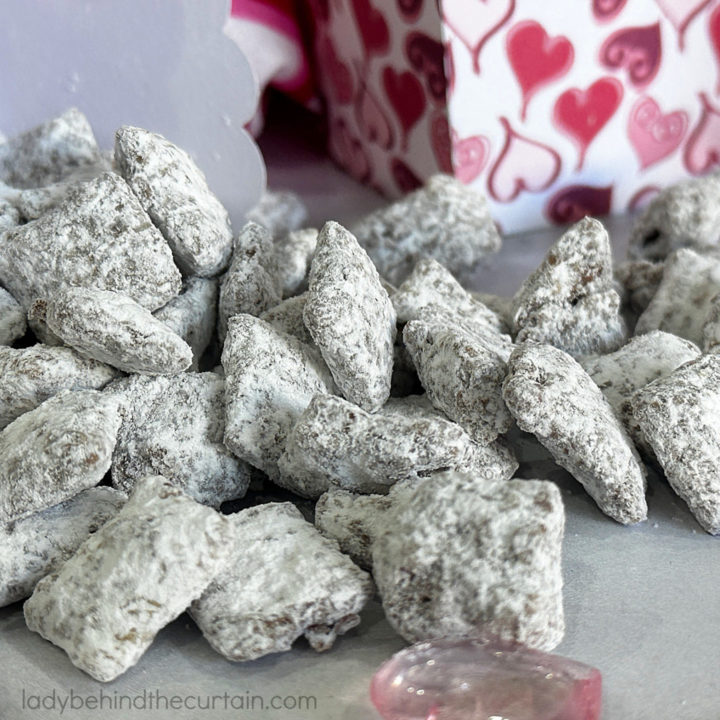 Three Musketeers Muddy Buddies