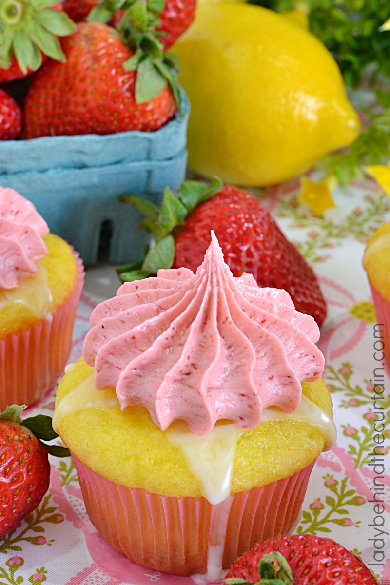 Strawberry Lemonade Cupcakes