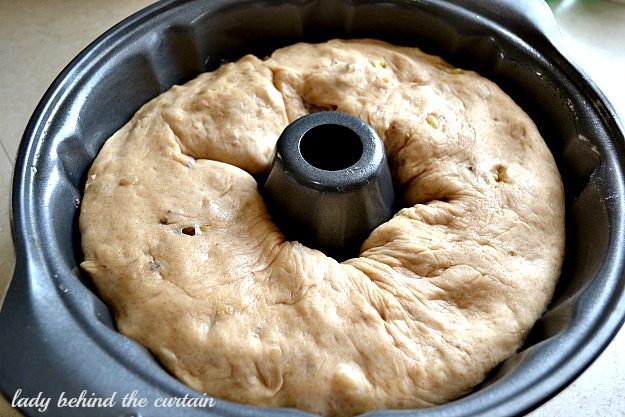Apple Butter Cinnamon Roll Cake - Lady Behind The Curtain 