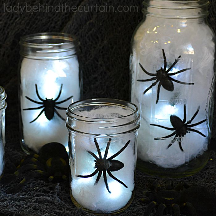 Halloween Spider Light Centerpiece | You only need 4 items to build this fun and easy centerpiece!