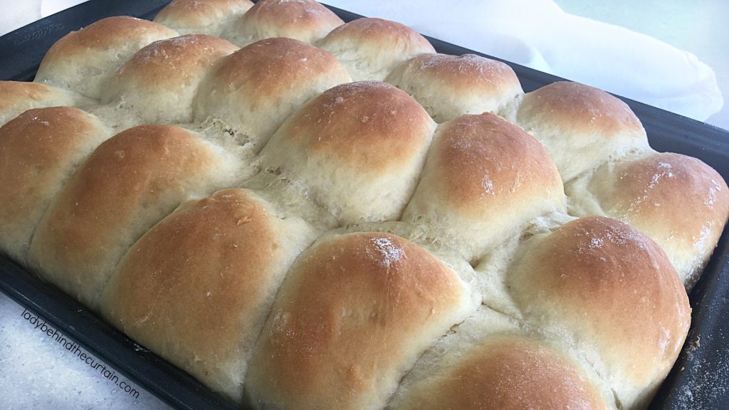 Easy Overnight Refrigerator Dinner Rolls