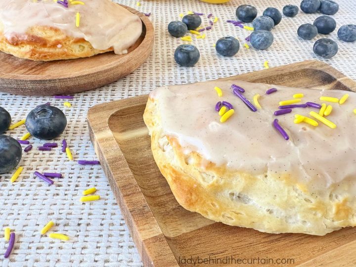 Easy Blueberry Lemon Cream Filled Biscuit