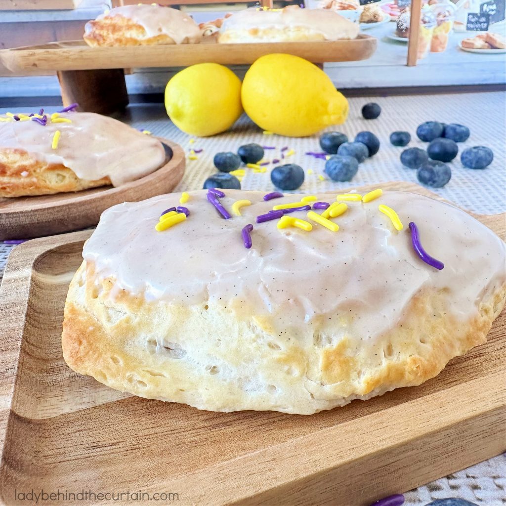 Easy Blueberry Lemon Cream Filled Biscuit