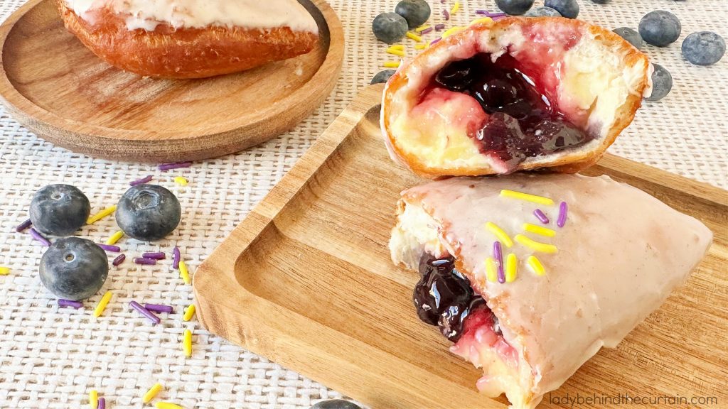 Easy Blueberry Lemon Cream Filled Biscuit