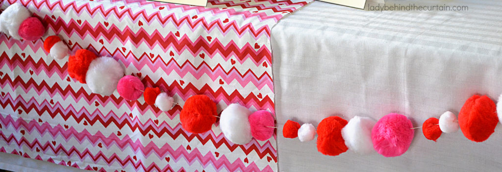 How to make Pom Pom Garland