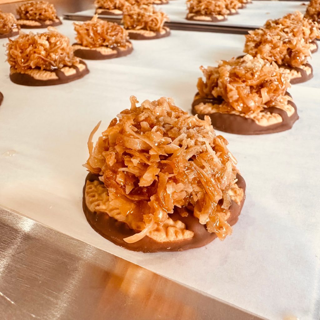 Easy Copycat Samoas Cookies with Keebler Fudge Stripes