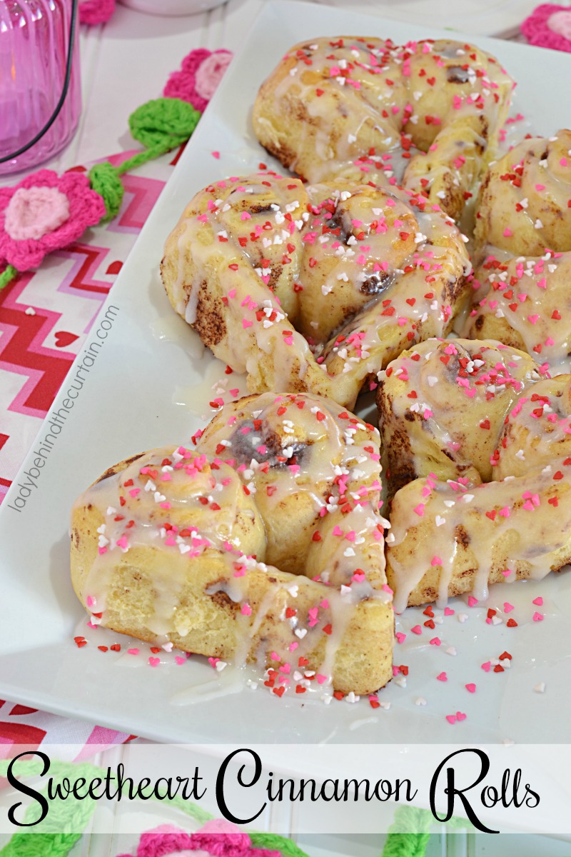 How to Make Heart Shaped Cinnamon Rolls for Valentine's Day