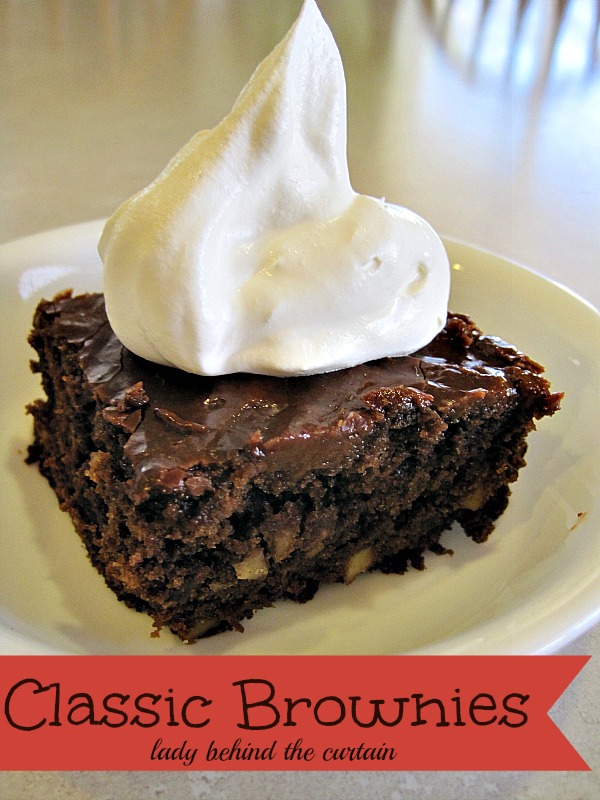 Lady-Behind-The-Curtain-Classic-Brownies