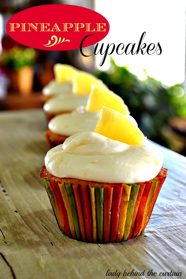 Lady-Behind-The-Curtain-Pineapple-Cupcakes-5