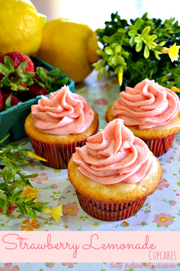 Lady-Behind-The-Curtain-Strawberry-Lemonade-Cupcakes-1