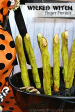 Wicked Witch Finger Halloween Pretzels