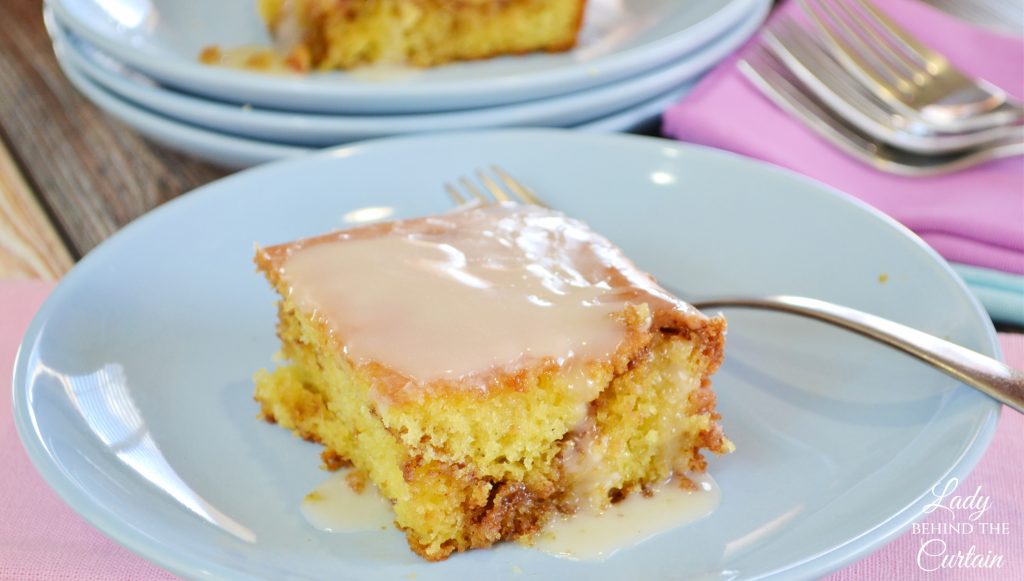 Honey Bun Cake