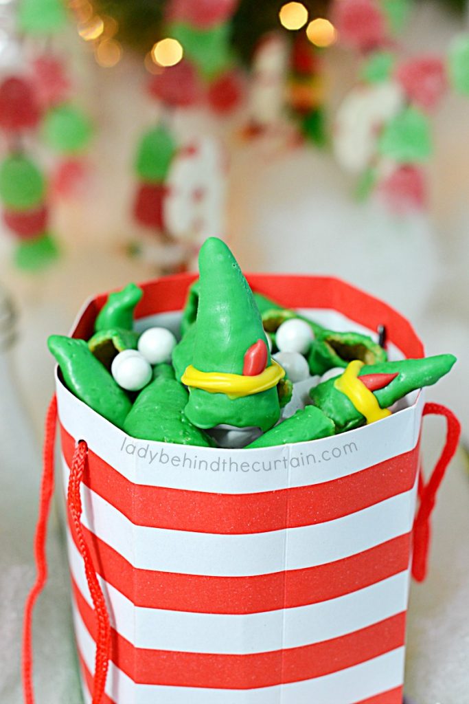 Buddy the Elf Hat and Snowball Party Mix