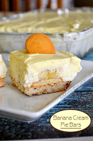 Recipe for Banana Cream Pie Bars - Lady behind The Curtain