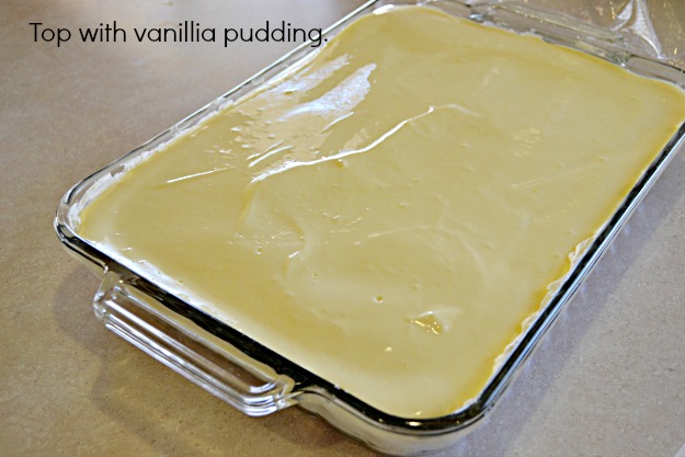 Recipe for Banana Cream Pie Bars - Lady behind The Curtain