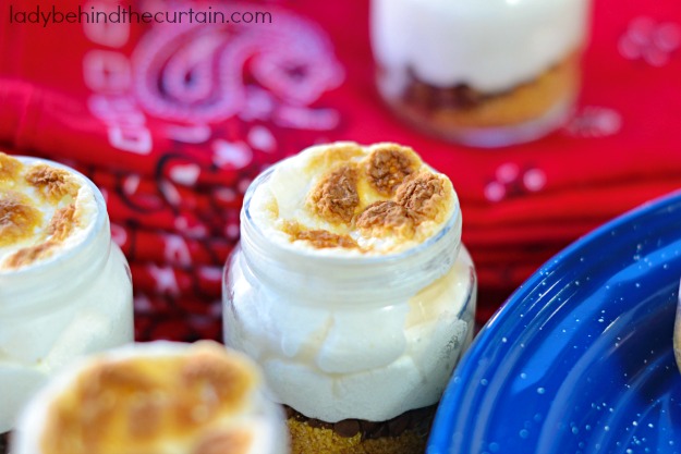 Baby Food Jar S'mores - Lady Behind The Curtain