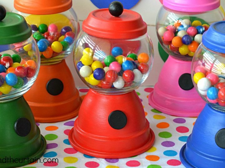 DIY Gumball Machine Party Favors - Lady Behind The Curtain