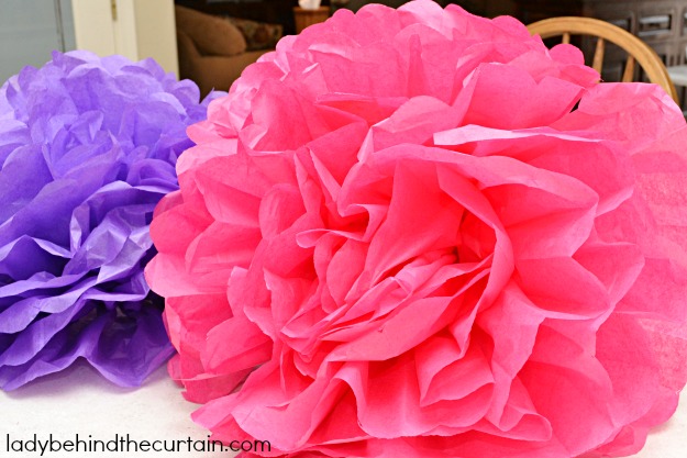 DIY Tissue Paper Fans & Pompom Flowers for Cinco De Mayo Guide