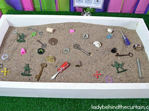 Tink's Lost Things Game - Lady Behind The Curtain