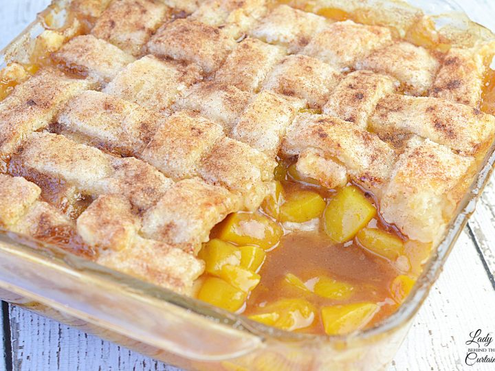 Mom's Classic Peach Cobbler