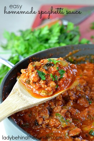 Easy Homemade Spaghetti Sauce | A sauce that is flavorful, and perfect on pasta, in a casserole or lasagna.