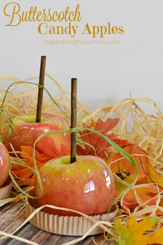 Butterscotch Candy Apples | Crunchy delicious butterscotch coating encased around a juicy crisp apple! Perfect for your Thanksgiving table!