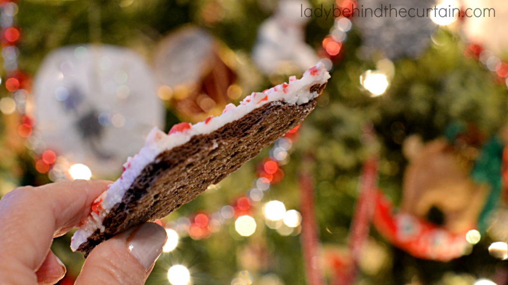 Peppermint Bark | Not too sweet with just the right amount of crunch and mint flavor. 