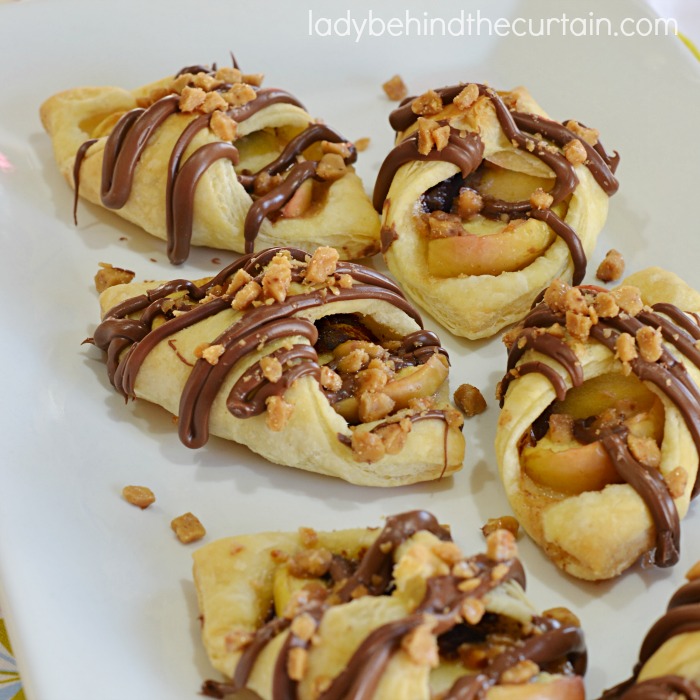 Puff Pastry Apple Hazelnut Wraps | Beautifully constructed mini dessert with the perfect balance of a tart crisp apple and creamy chocolate all encased in light and crispy puff pastry. 