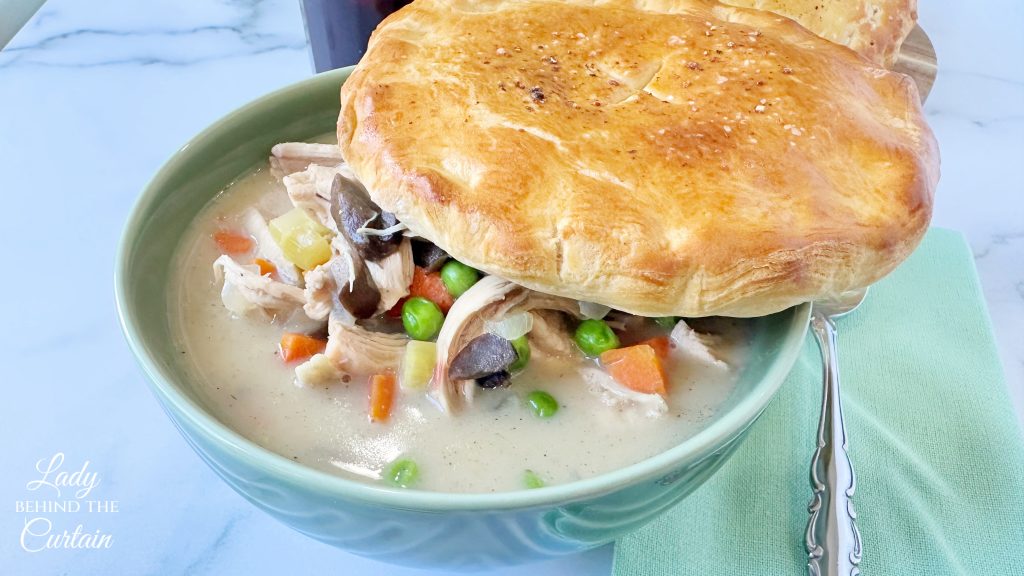 Chicken Pot Pie Soup