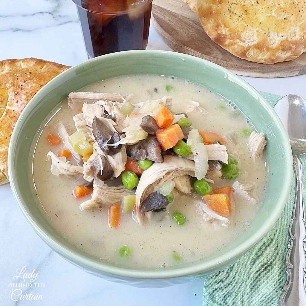 Chicken Pot Pie Soup