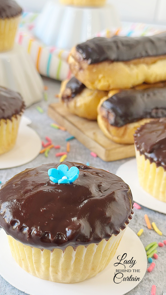 Eclair Cupcakes