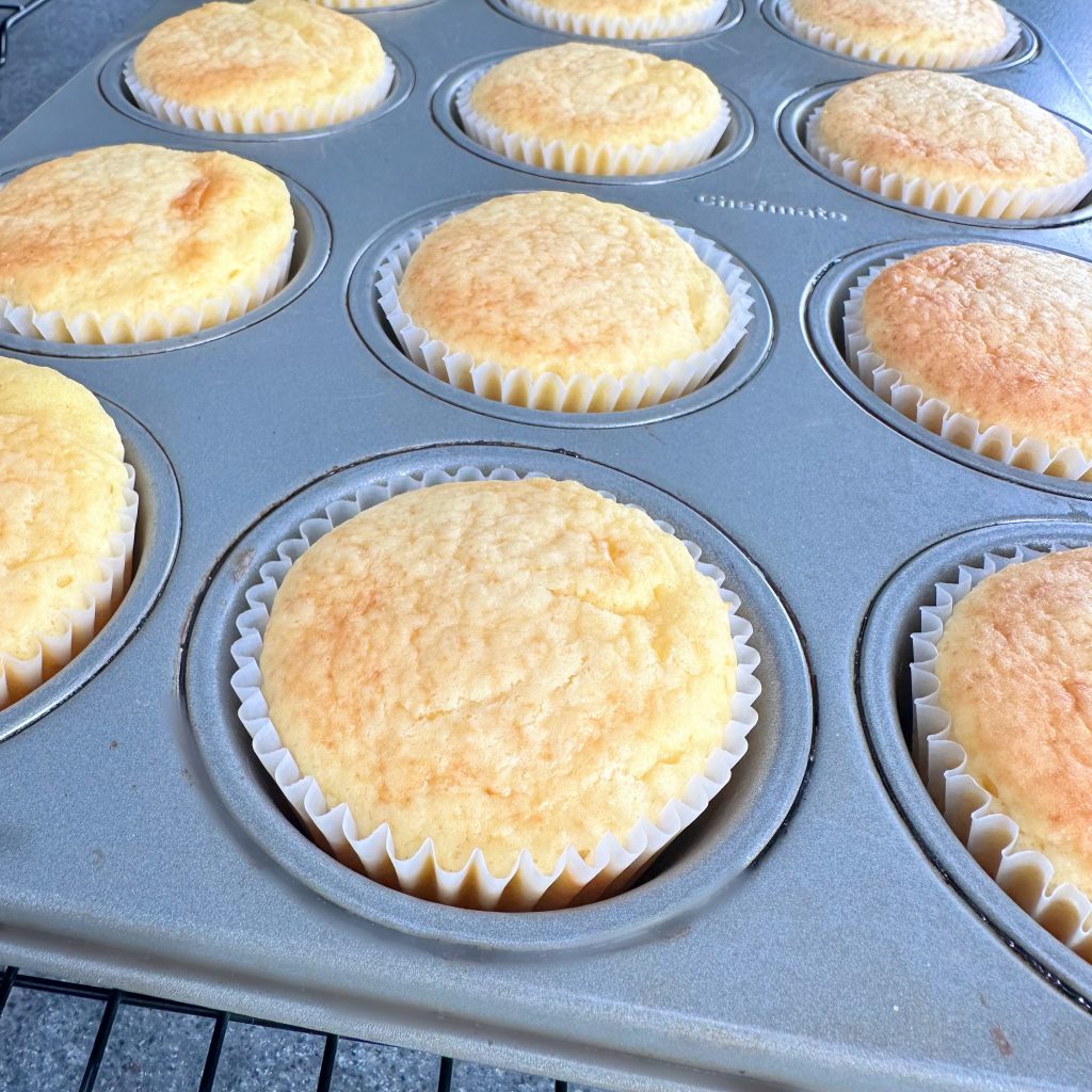 Eclair Cupcakes