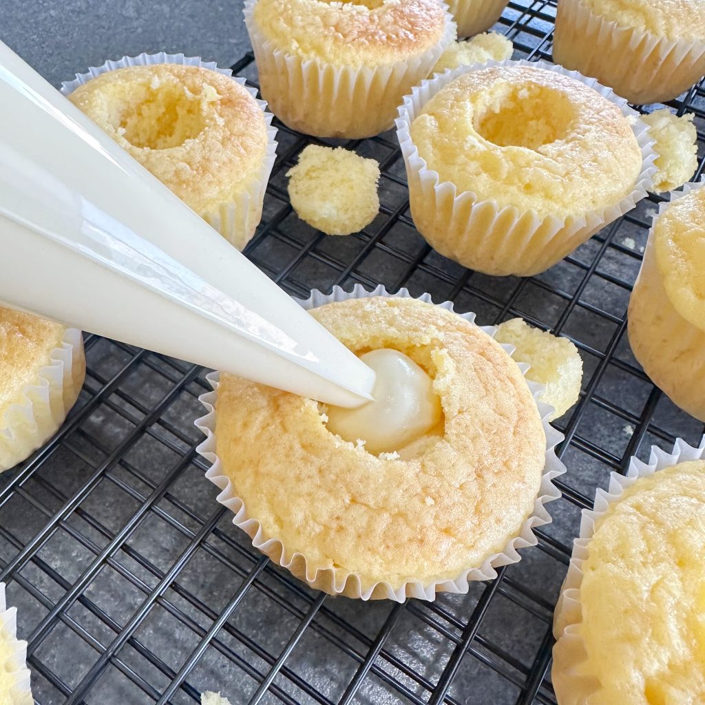 Eclair Cupcakes