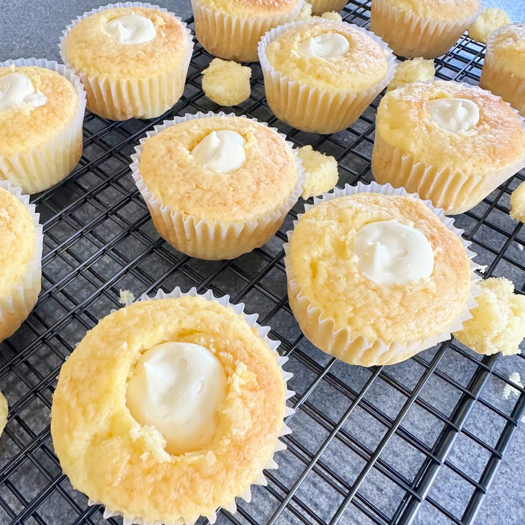 Eclair Cupcakes
