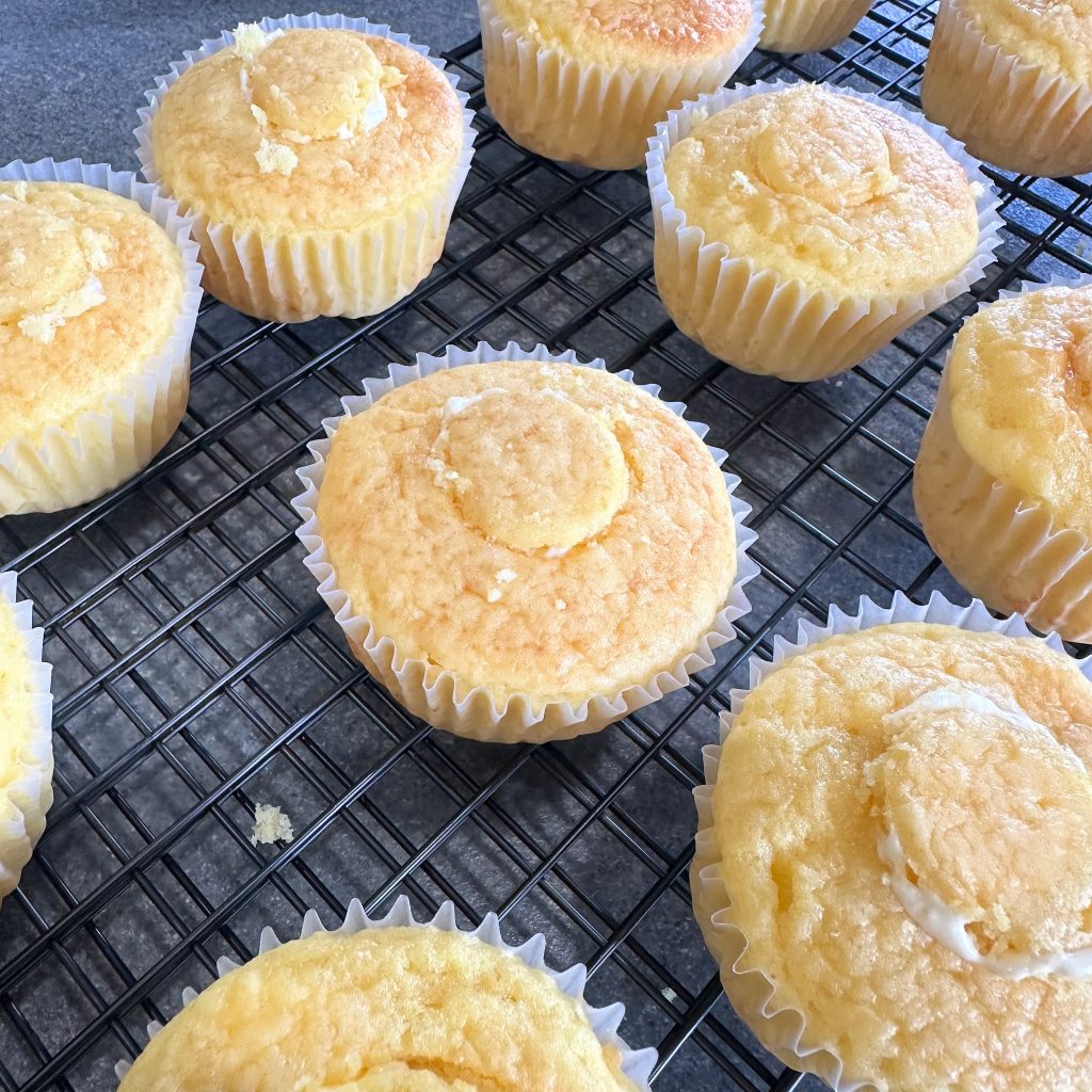 Eclair Cupcakes