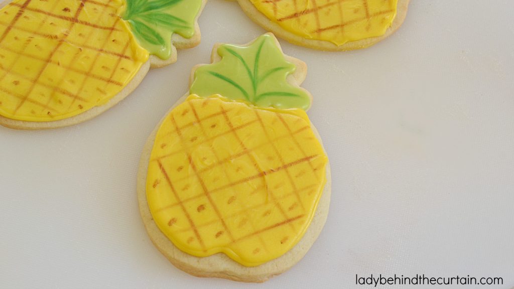 How To Decorate Sugar Cookies With Candy Melts