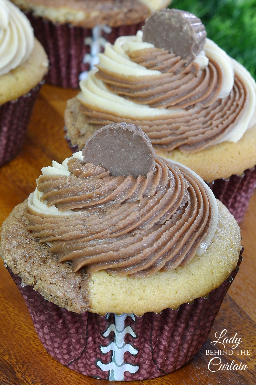 Chocolate Cream Cheese Twist Frosting