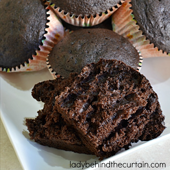The Best Devil's Food Cupcake Recipe | This moist cupcake is rich with chocolate flavor. Whenever I need a chocolate cupcake I always make this recipe.