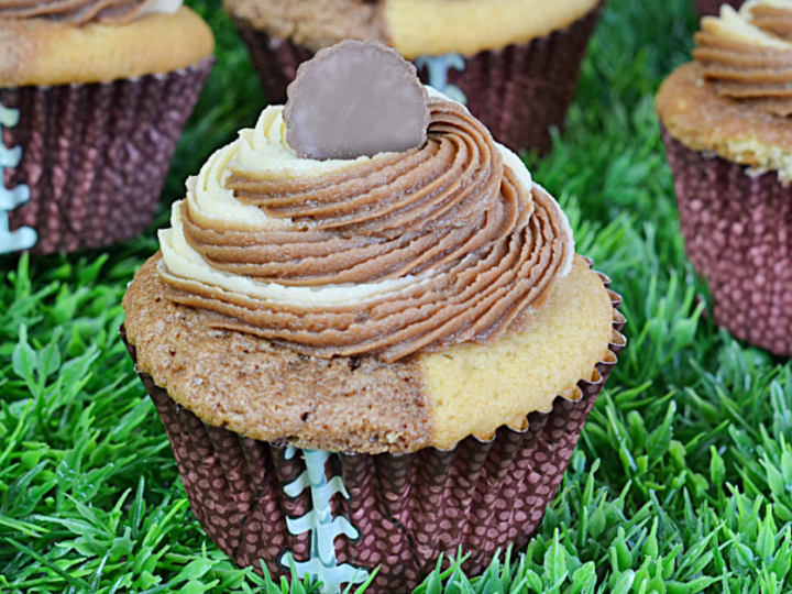 Peanut Butter Chocolate Twist Cupcakes