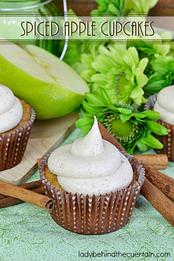 Spiced Apple Cupcakes | Kick off the Fall with the best apple cupcakes! With lots of Fall spices, shredded apples and a creamy delicious cinnamon cream cheese frosting. 