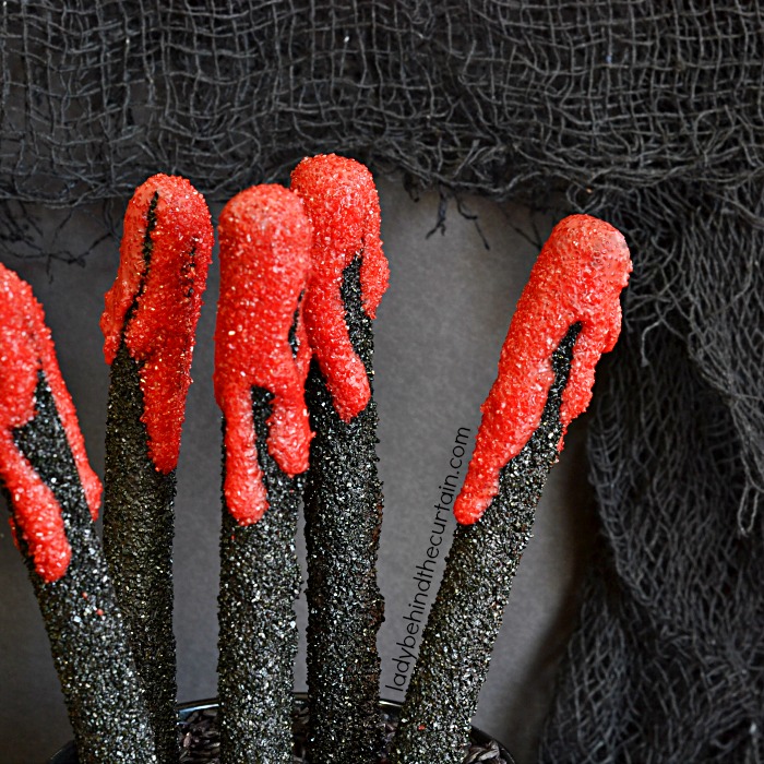 Halloween Vampire Pretzels