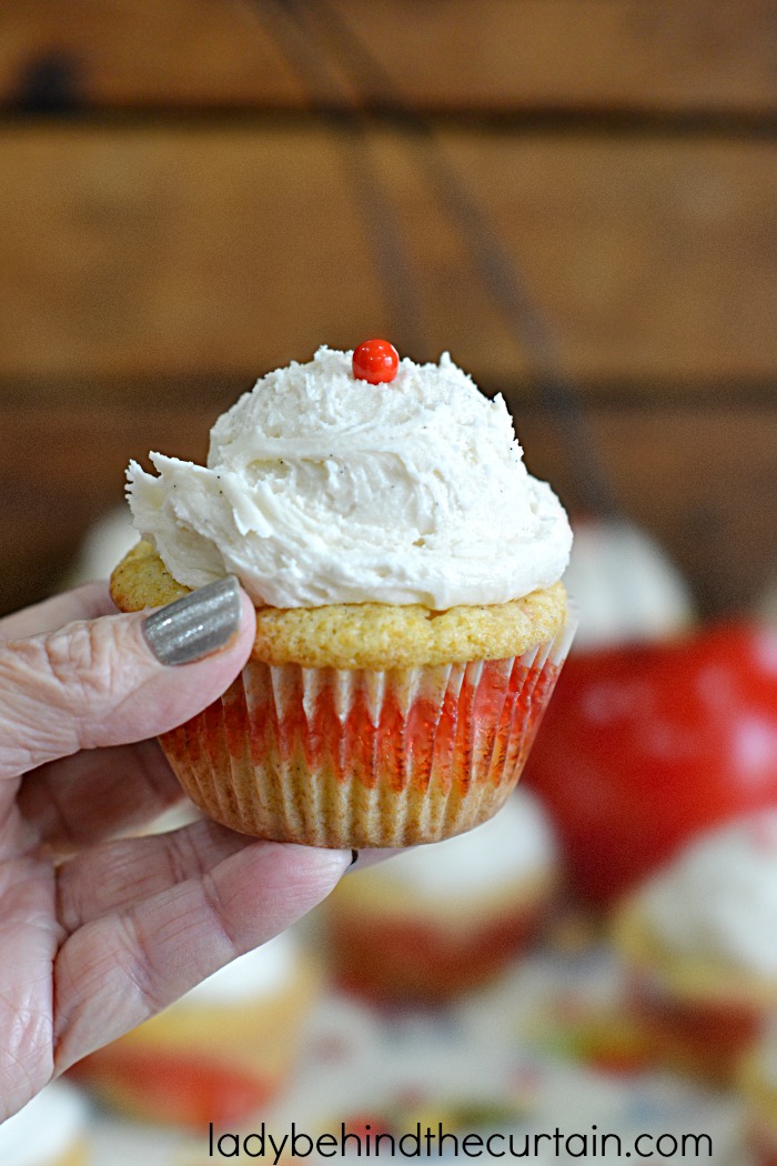 Cherry Cobbler Cupcakes, Summer Barbecue Cupcakes, Cherry Pie, Cherries, Spring Cupcakes, Valentines Day Cupcakes
