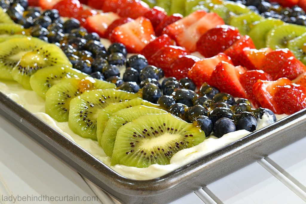 Crowd Pleasing Fruit Pizza