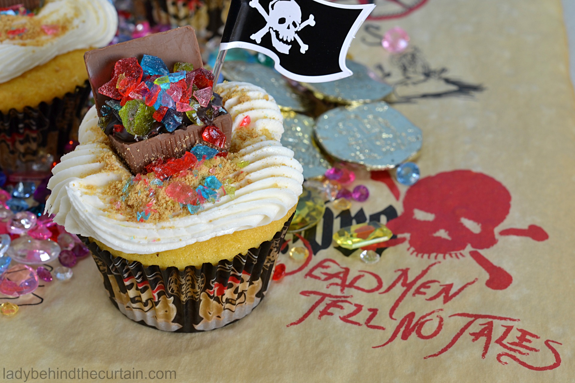 Pirate Treasure Chest Cupcakes