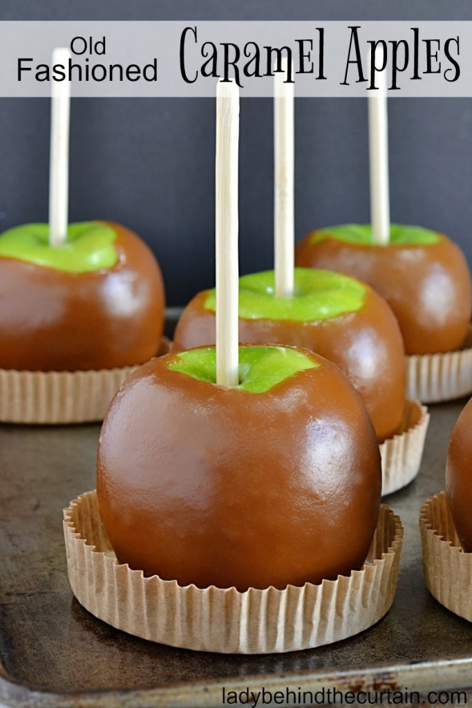Old Fashioned Caramel Apples