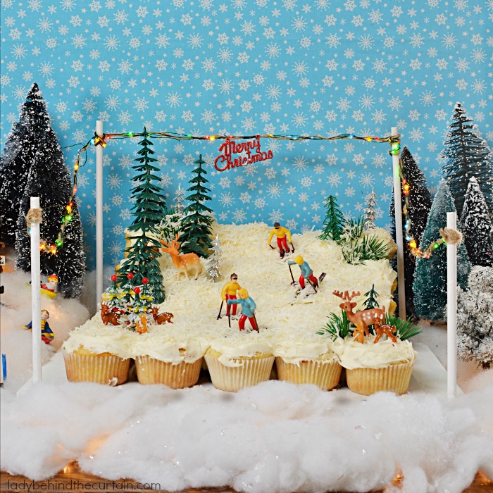 Italian Cream Christmas Cupcake Pull Apart